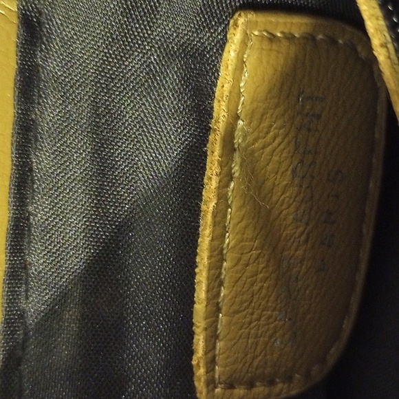 Beautiful YSL purse - Picture 4 of 8